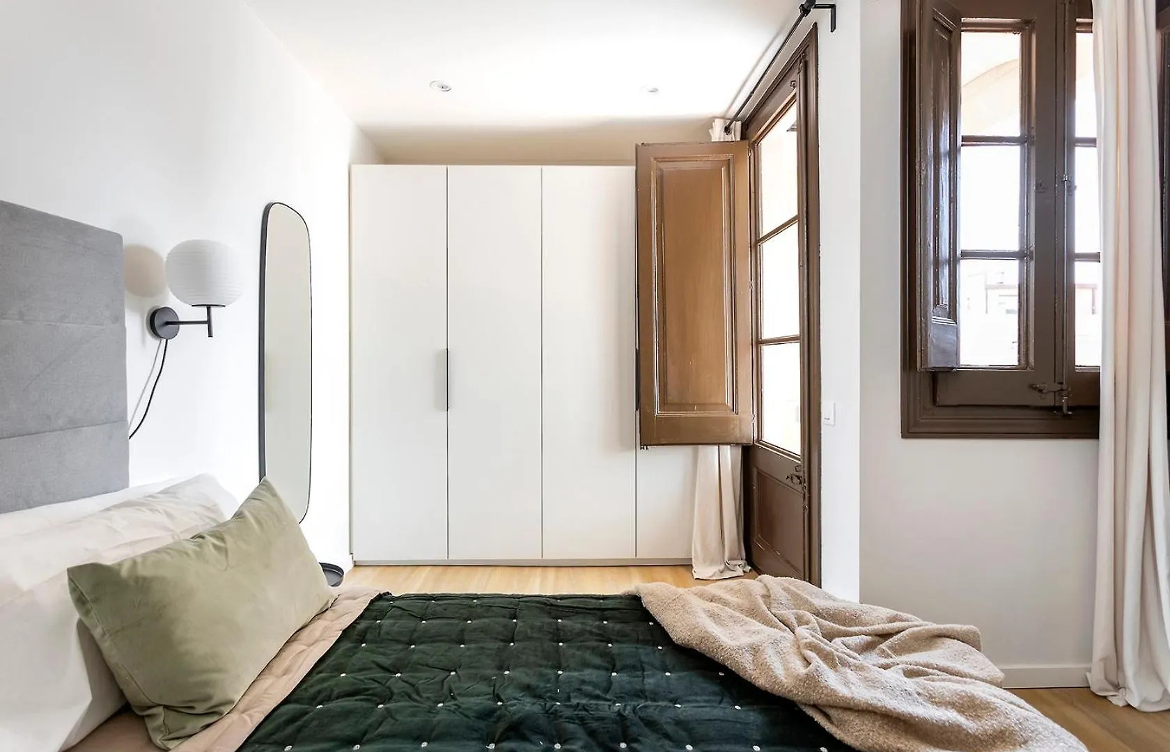 Serra House Premium Apartments Barcelona 0*,  Spain