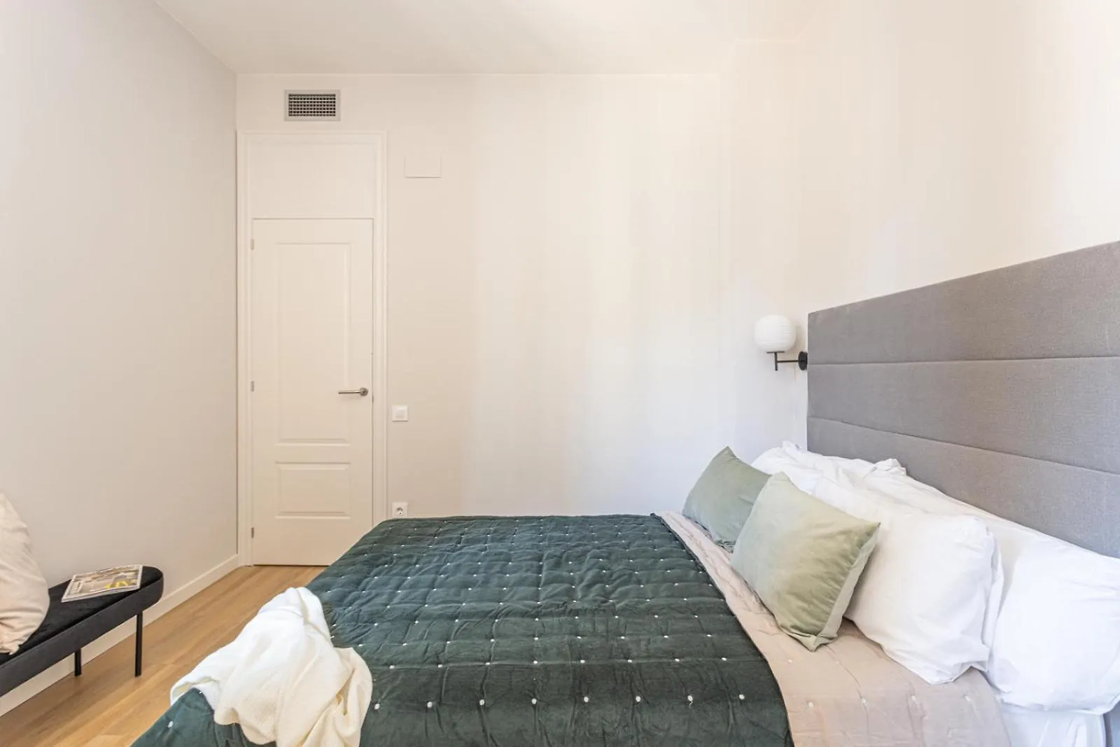 Serra House Premium Apartments Barcelona Spain