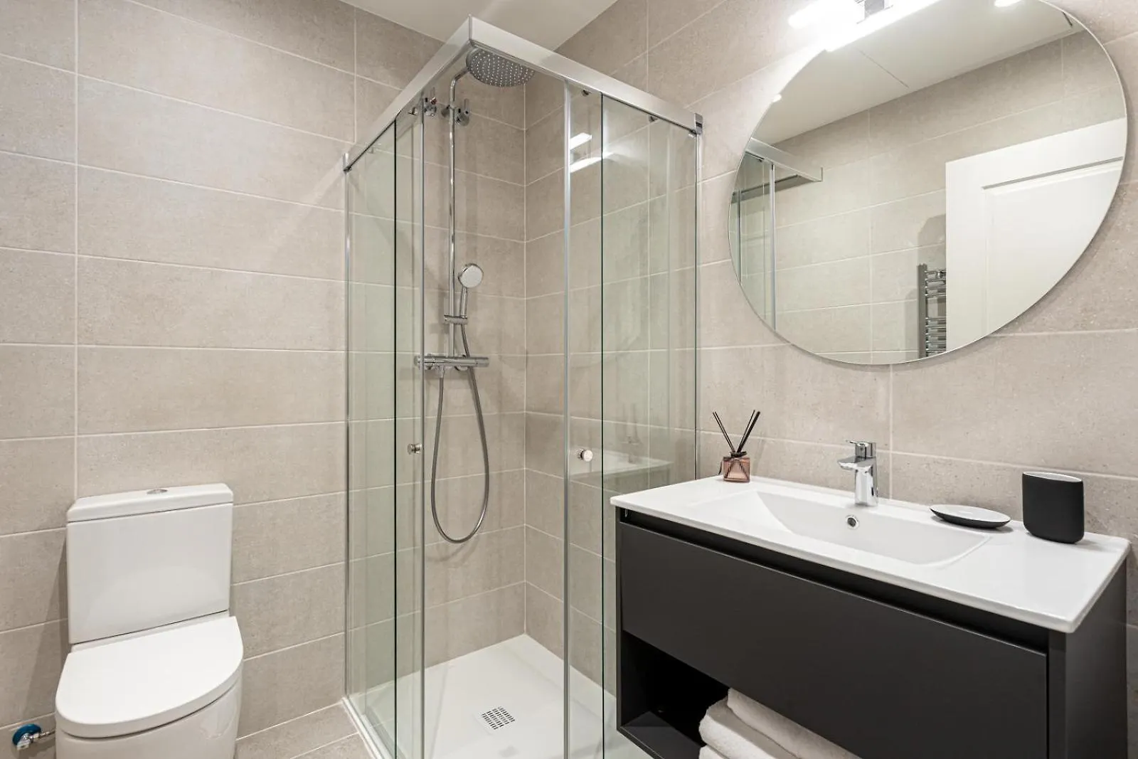 Serra House Premium Apartments Barcelona