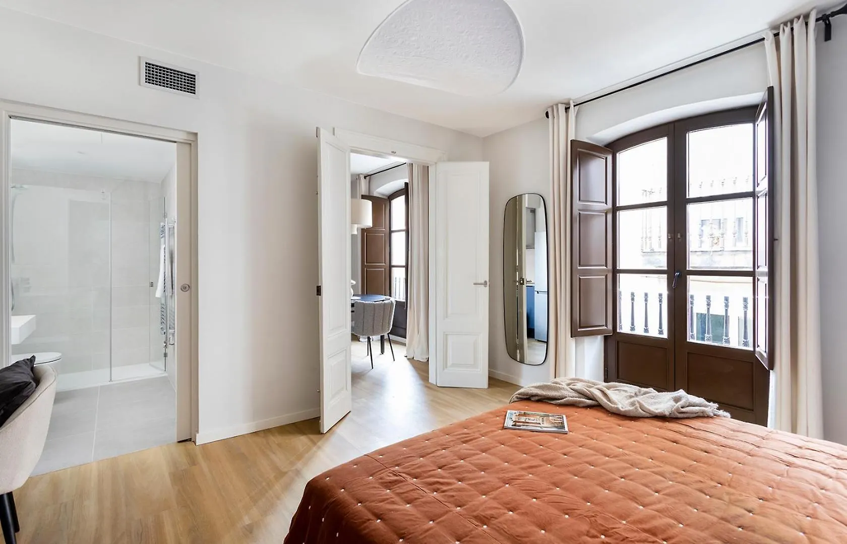 Serra House Premium Apartments Barcelona