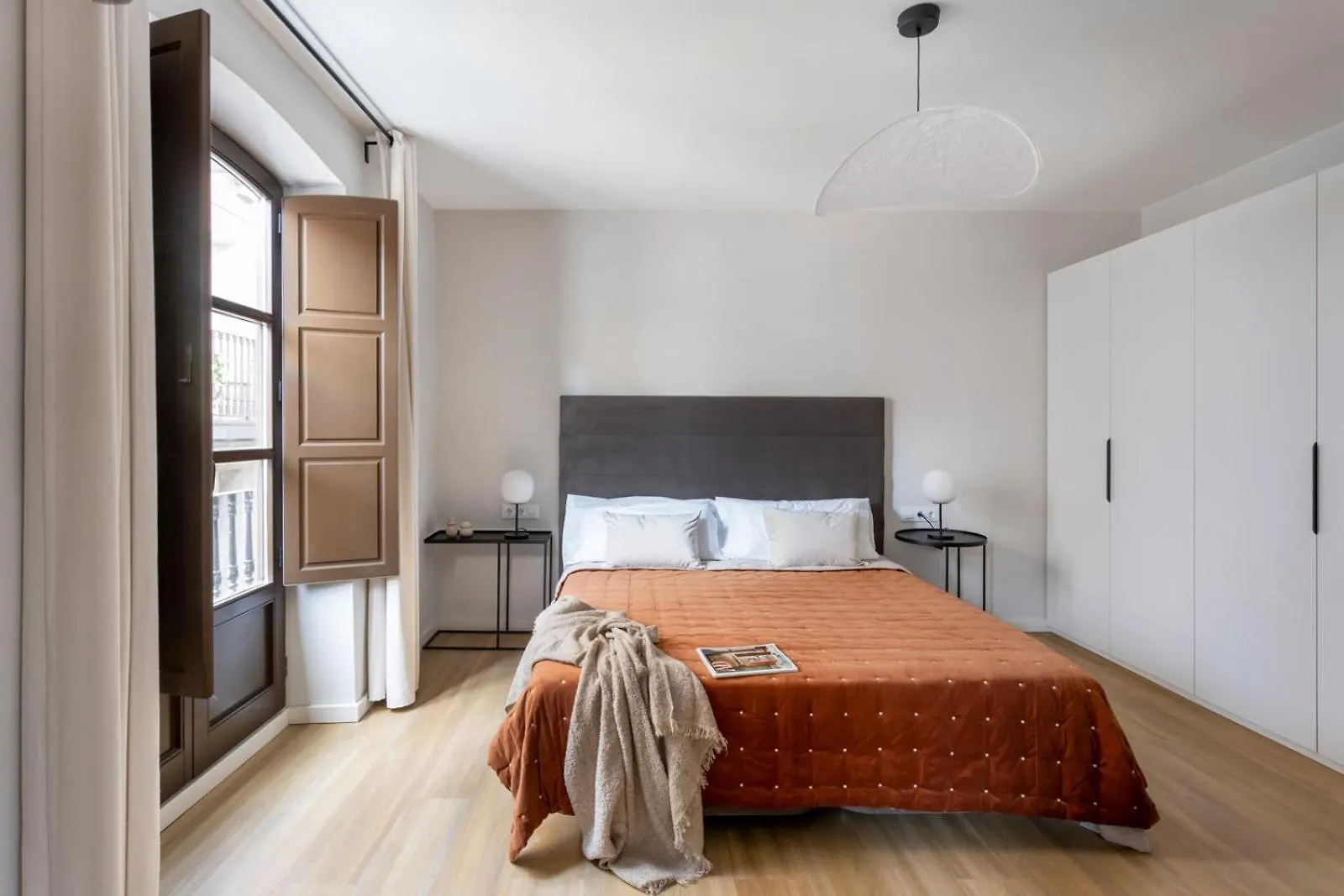 Serra House Premium Apartments Barcelona 0*,  Spain