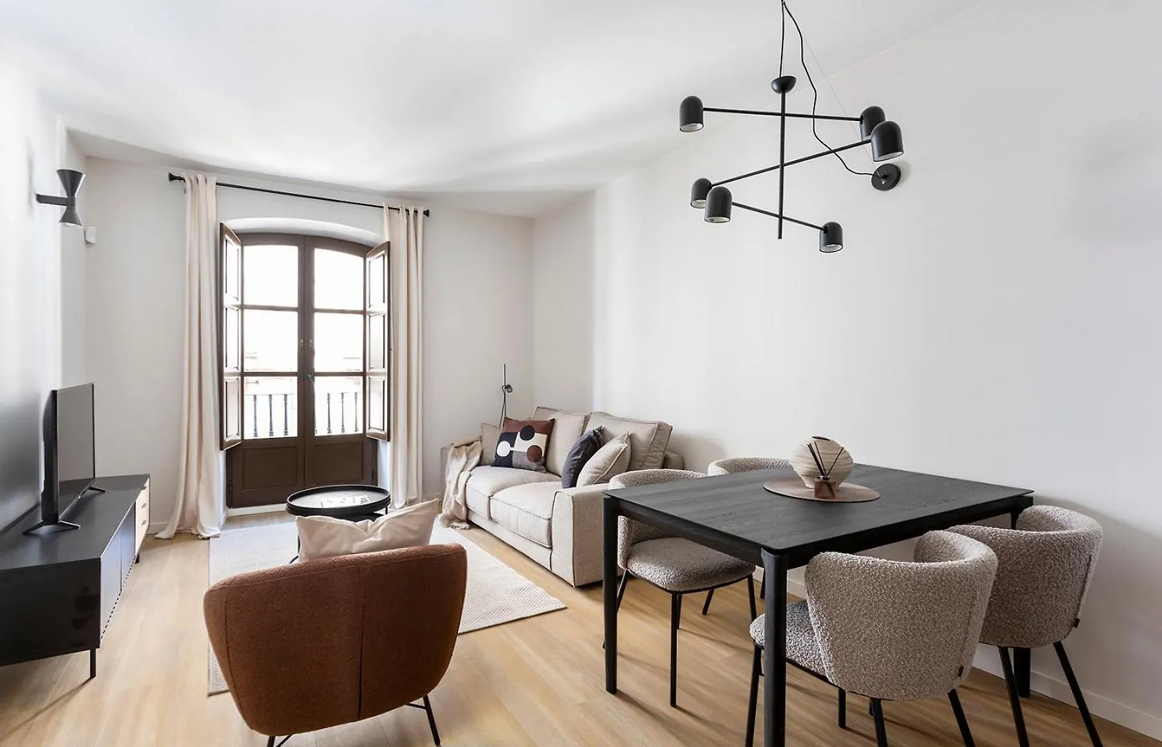 Serra House Premium Apartments Barcelona 0*,