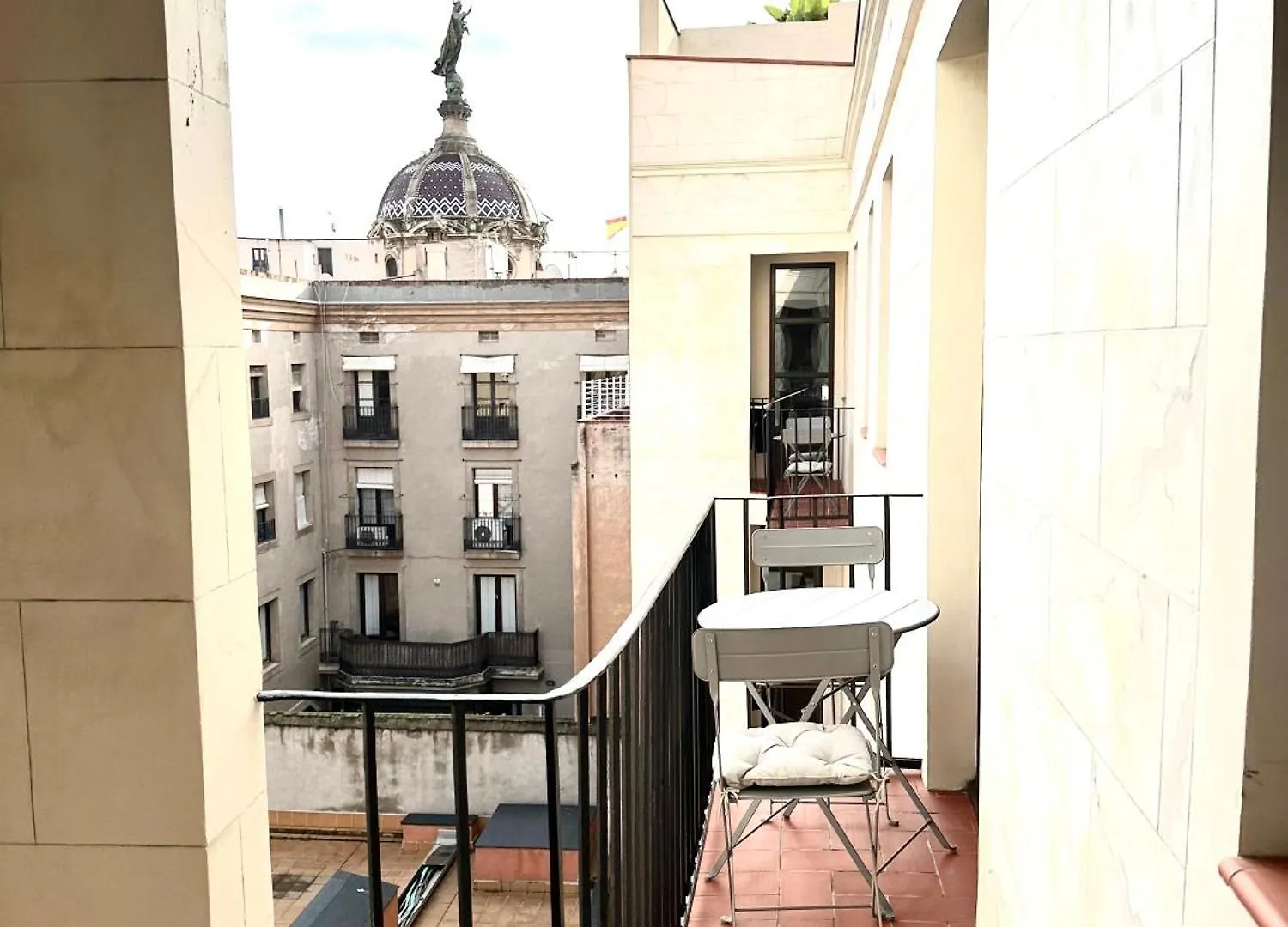 Serra House Premium Apartments Barcelona Spain